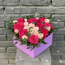 Цветочная композиция из Розы в коробке в Пудость