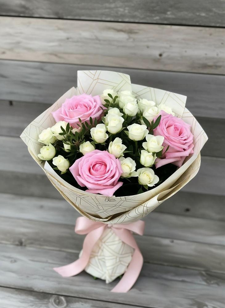 Букет цветов из: Розы в Пудость