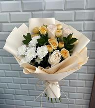 Букет цветов из:  Розы и Хризантемы в Пудость