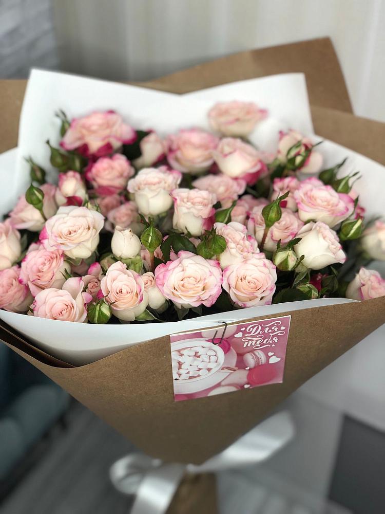 Букет цветов из: Розы в Пудость