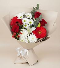 Букет цветов из:  Розы, Хризантемы, Герберы и Лилии в Пудость