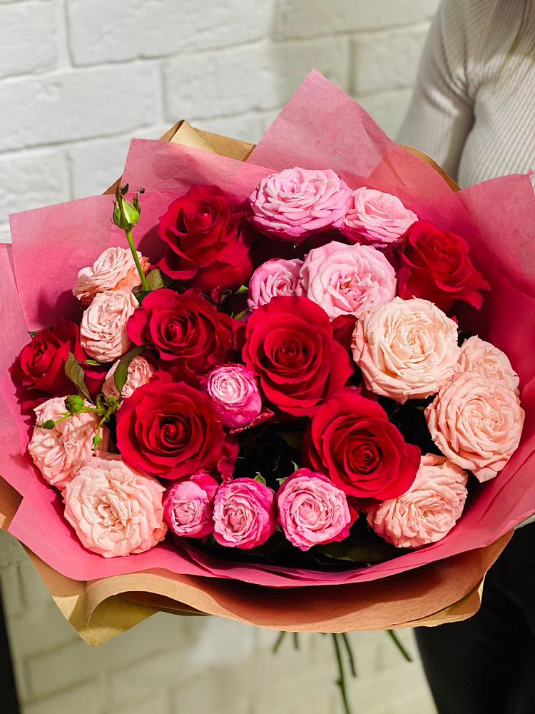 Букет цветов из: Розы в Пудость