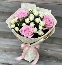 Букет цветов из:  Розы в Пудость