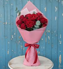 Букет цветов из:  Розы в Пудость