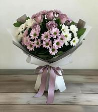 Букет цветов из:  Хризантемы и Розы в Пудость