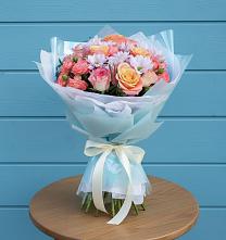 Букет цветов из:  Хризантемы и Розы в Пудость