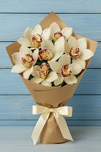 Букет цветов из:  Орхидеи и Розы в Пудость