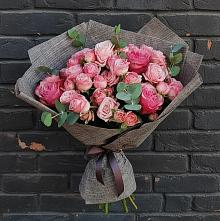 Букет цветов из:  Розы в Пудость