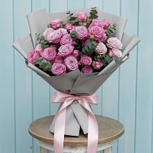 Букет цветов из:  Розы #REPLACE_PRED# Пудость